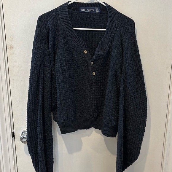 Sweater - Picture 1 of 3